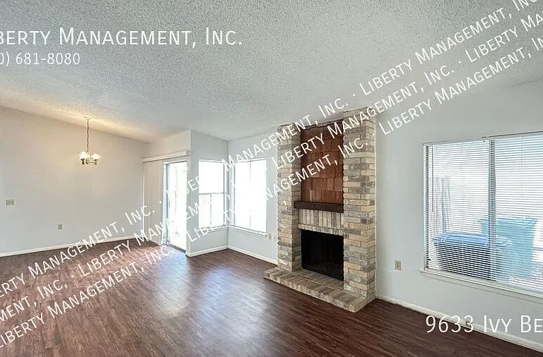 9633 Ivy Bnd — Photo 3