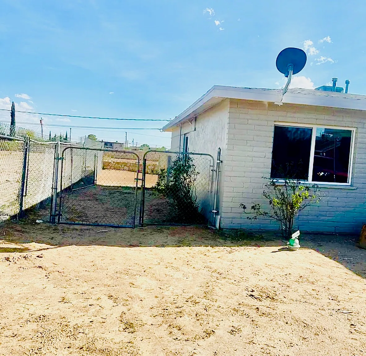 2 bed, 896 sqft, $1,100 — Photo 2