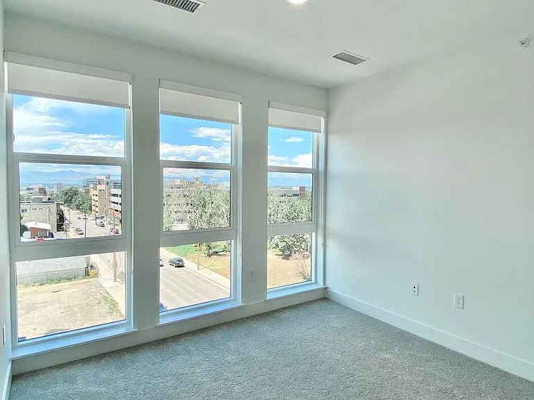 3500 S Corona St #504 — Photo 16