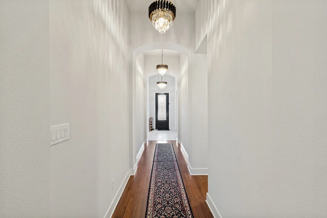 4 bed, 3.5 bath, 2808 sqft, $3,000 — Photo 2