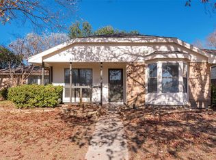 625 Fieldwood Dr, Mesquite, TX