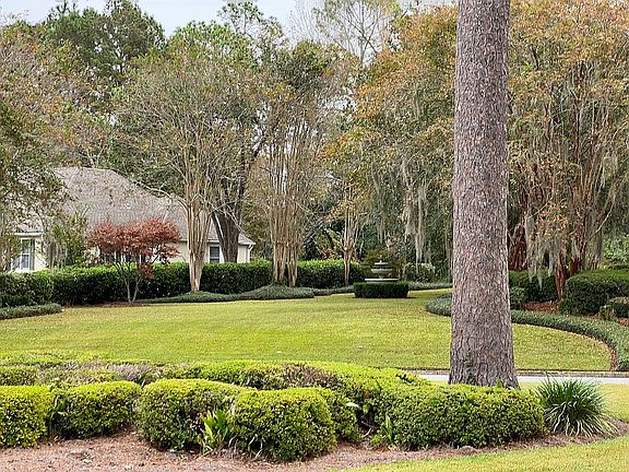 4th image of 3333 Bellemeade Dr