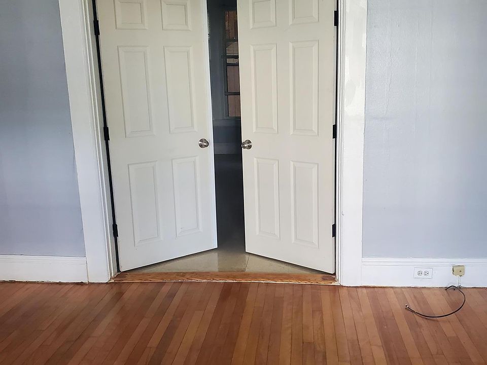 Front bedroom into the kitchen