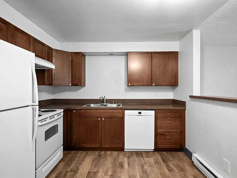 1521 N Bowdish Rd — Photo 12