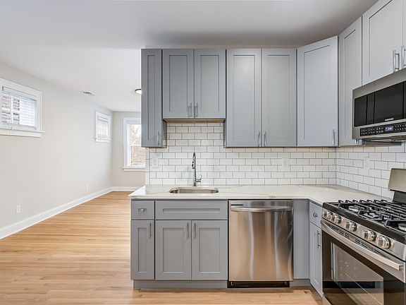 5th image of 6528 Berthold Ave #Lux
