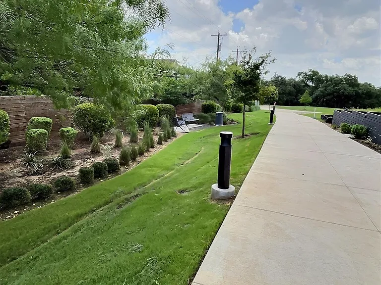 4407 Grotto Dr — Photo 4