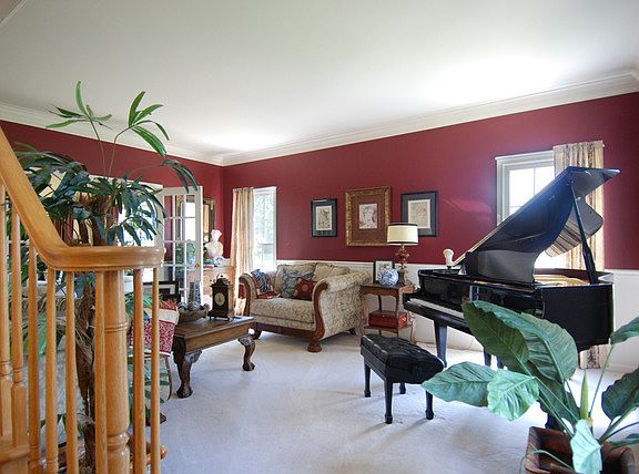 2nd image of 4N979 Westwoods Ct