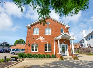 328 W Frontage Rd, Northfield, IL 60093