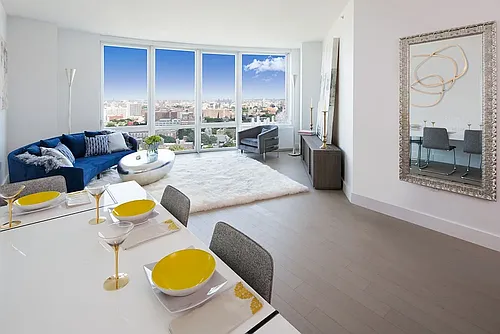 86 Fleet Pl Photo 1