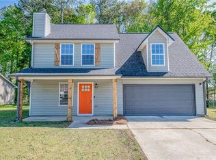 5493 Denny Dr, College Park, GA 30349