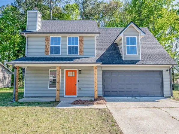 5493 Denny Dr, College Park, GA 30349