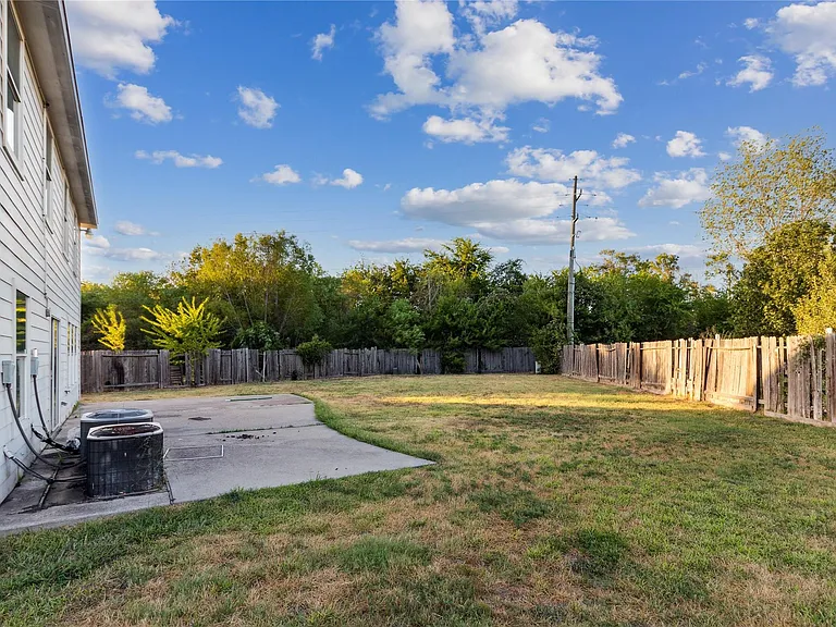 7938 Chatham Springs Ln — Photo 21