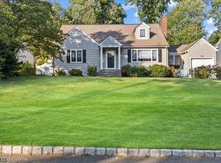 258 Bridle Path, Mountainside, NJ 07092