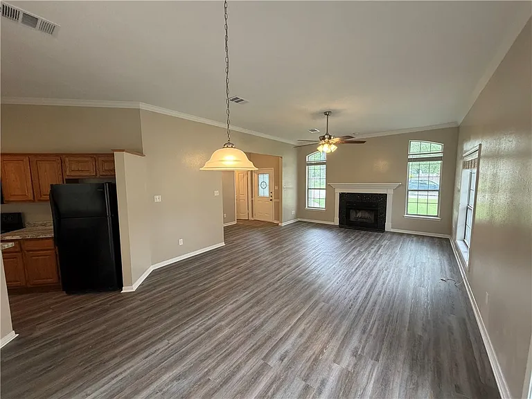 1208 Bayou Woods Dr — Photo 5
