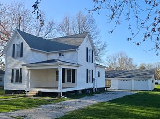 108 E 6th St, Gridley, IL 61744