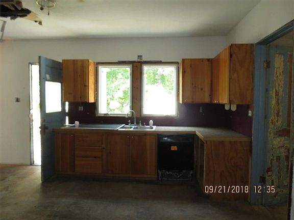 3rd image of 94 W Main St