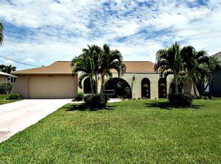 1815 SE 37th Ter, Cape Coral, FL 33904