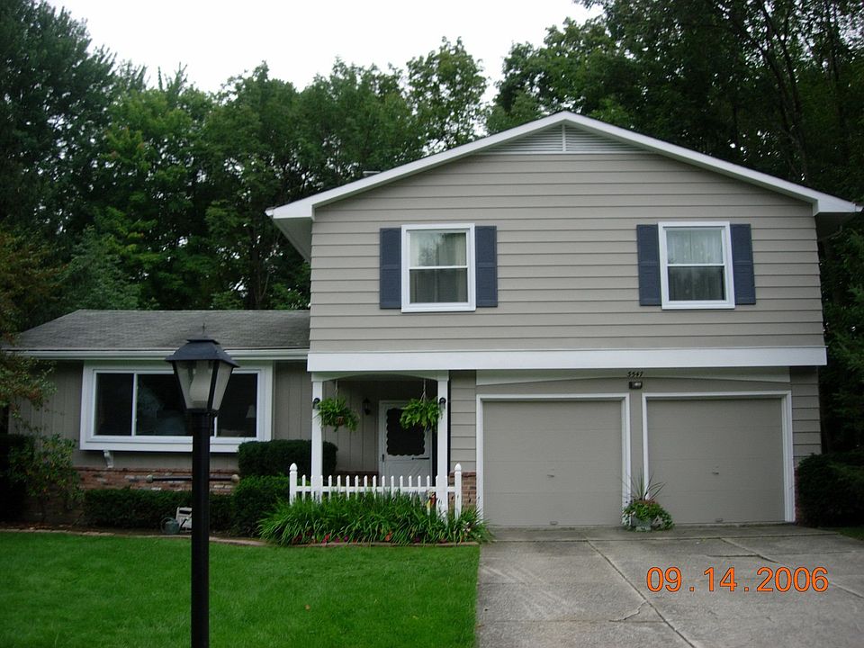 Taken 2006/Landscaping has been replaced