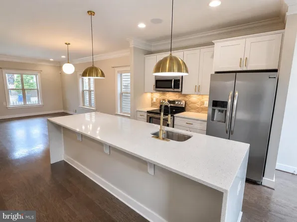 2179 Half Moon Pl NE, Washington, DC 20018