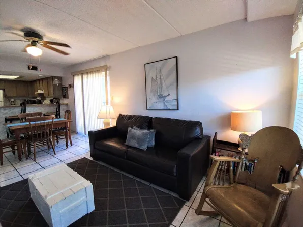 115 E Coronado Dr, South Padre Island, TX