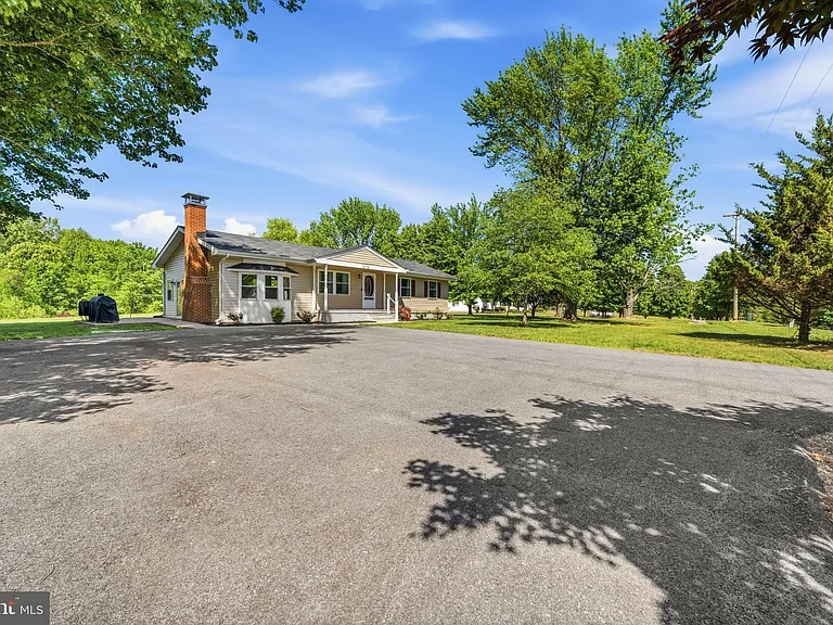 12712 Grosstown Rd — Photo 32