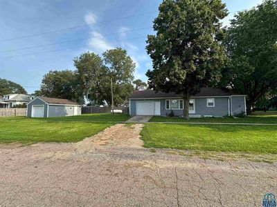108 Grant Ave, Volin, SD, 57072