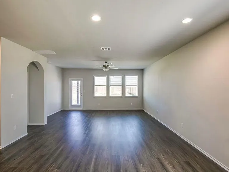129 Goldfinch Dr — Photo 21