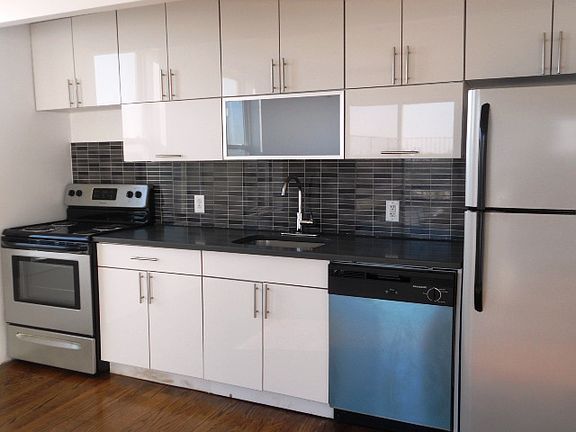 2nd image of 490 Ocean Pkwy APT 51