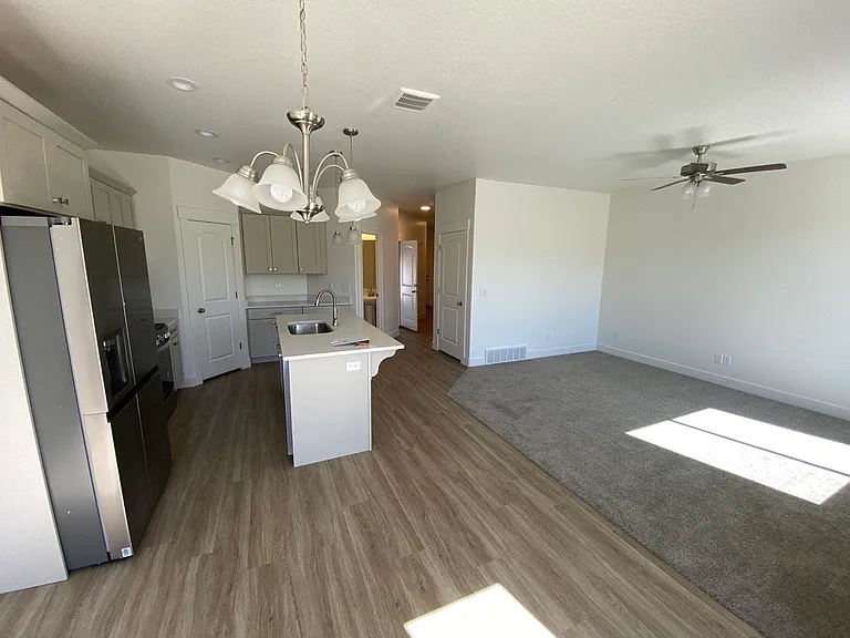 2083 N 4260 W — Photo 12