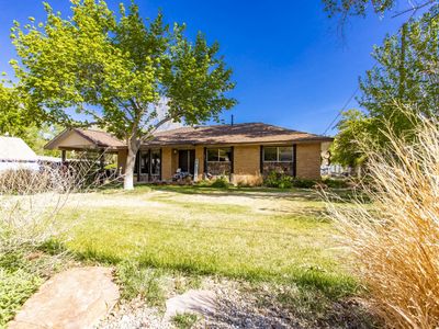 371 E 300 S, Moab, UT, 84532