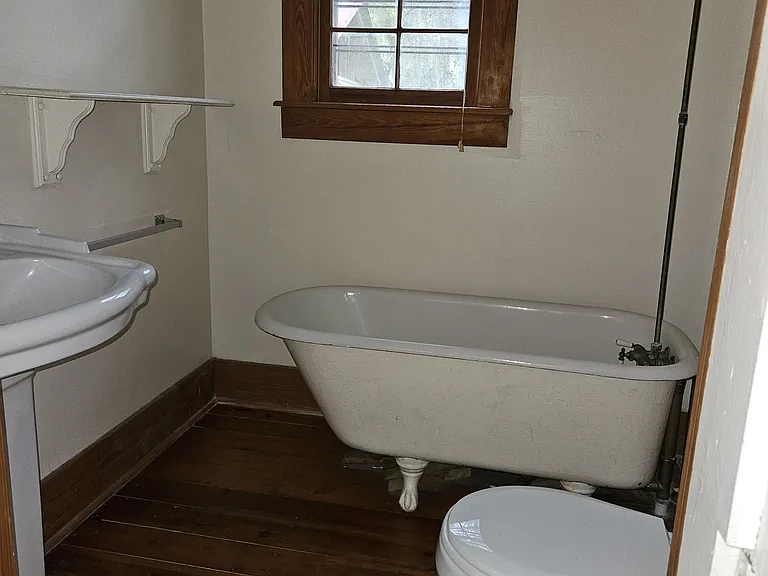 214 NW 4th Ave #1 — Photo 9