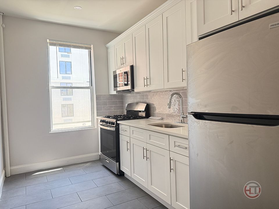 1st image of 1817 Parkview Ave #2R