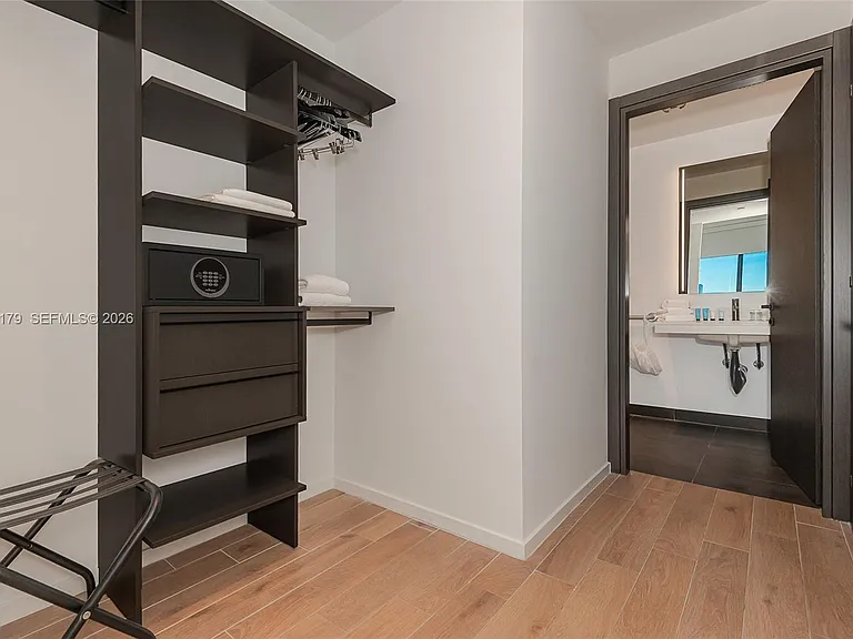 398 NE 5th St #4417 — Photo 21