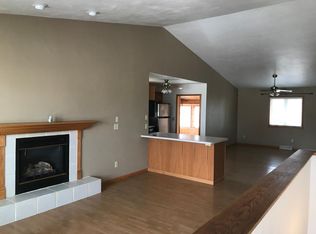 1031 Pleasantview Ave, Little Chute, WI 54140