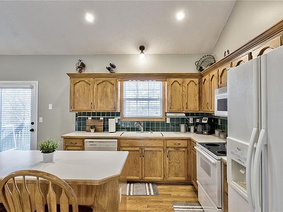 2nd image of 8608 NE 73rd Ct