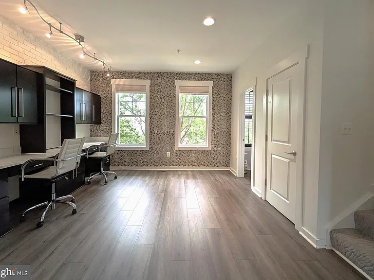 22447 Verde Gate Ter — Photo 11