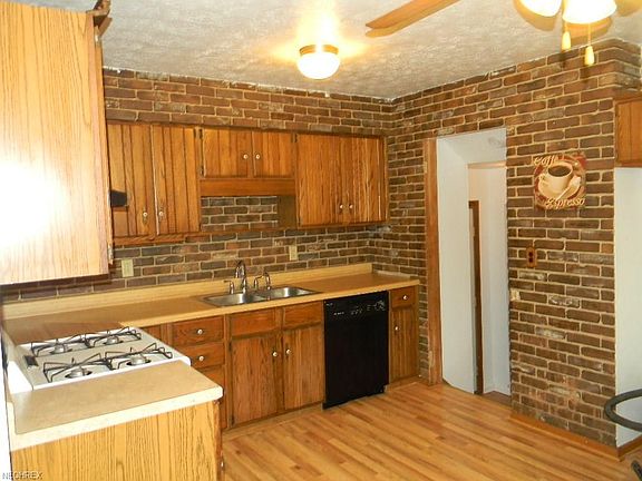 5th image of 6029 Andover Blvd