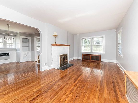 2nd image of 27 Harvard Ave
