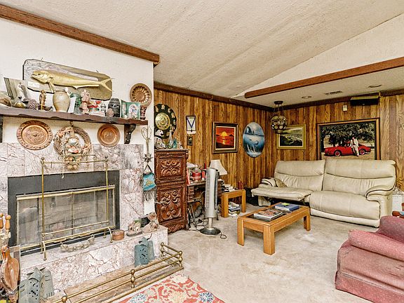 5th image of 1476 Glenn Dr