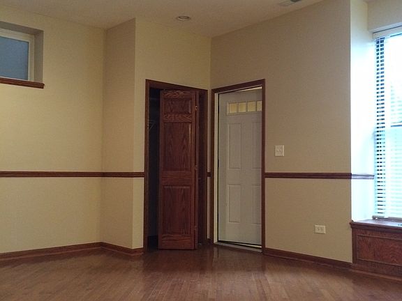 2nd image of 1507 W Taylor St