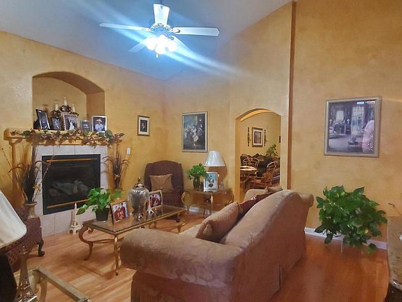 5th image of 3725 Trina Pl