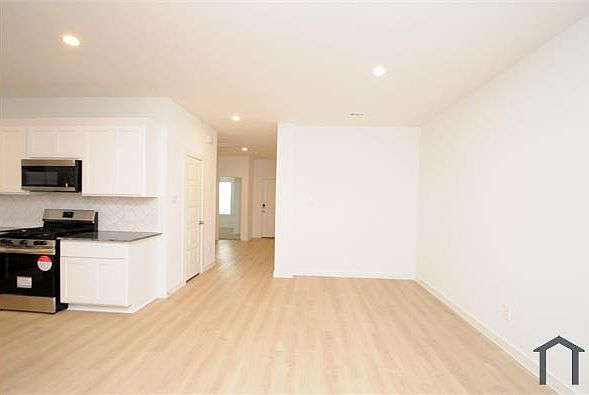 1st image of 1623 Mazzini Dr