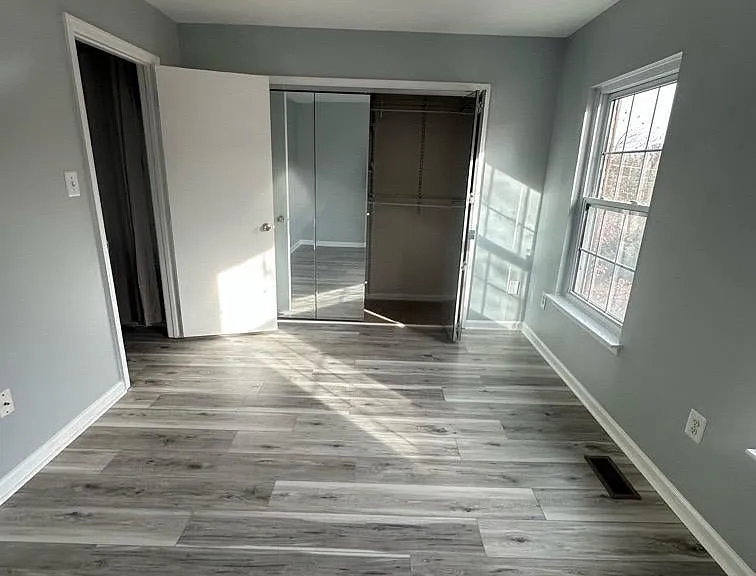 7927 Foxcrest Ct #7927 — Photo 16