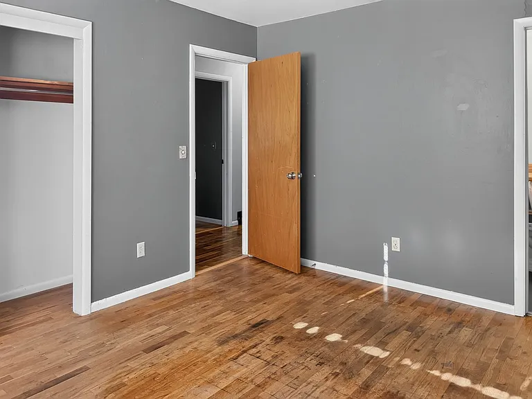 1346 Janie St — Photo 7