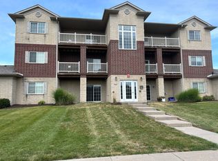 960 W Cherry St UNIT 2, North Liberty, IA 52317