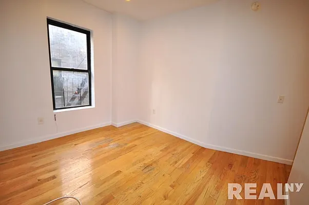 Rented by REAL New York | media 49