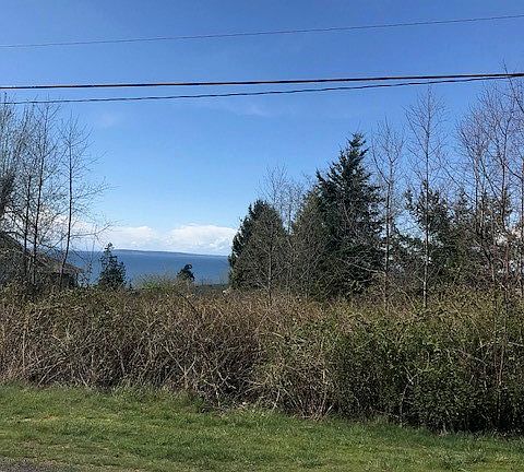 4th image of 10 Semiahmoo Dr