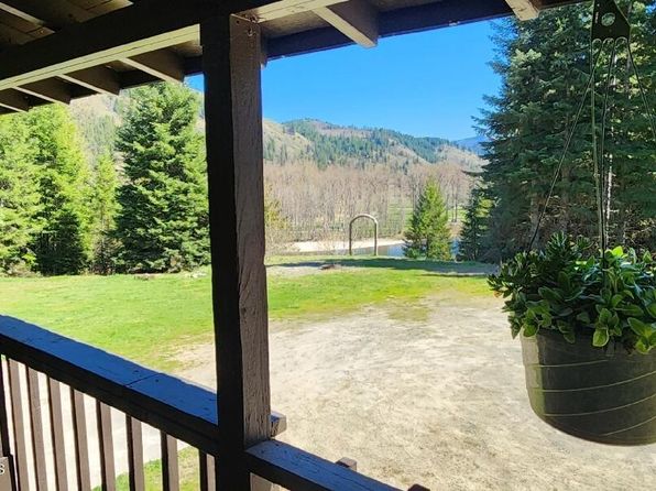 19856B Saint Joe River Rd, Calder, ID 83808