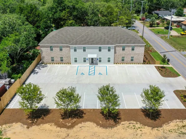 305 Okaloosa Ave, Valparaiso, FL 32580