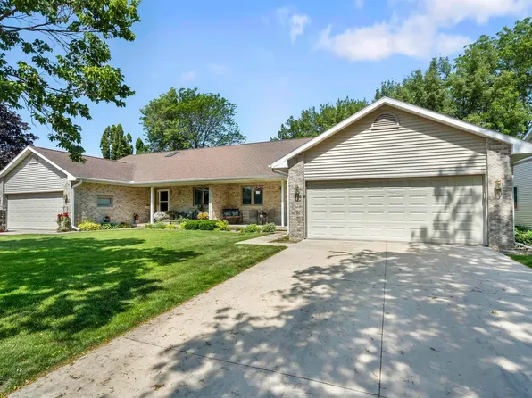 1866 Westchester Rd, Waterloo, IA 50701